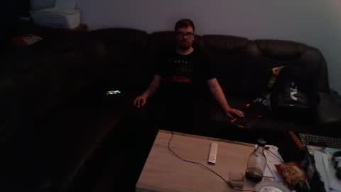 Snapshot of kryptoni18435 chatting on January 2025 02:49:02 AM Tommy online show from January 2025 02:49:02 AM