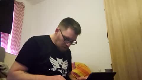 Snapshot of kryptoni18435 chatting on December 2025 11:16:02 AM Tommy online show from December 2025 11:16:02 AM