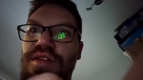 Snapshot of kryptoni18435 chatting on January 2026 02:32:02 PM Tommy online show from January 2026 02:32:02 PM