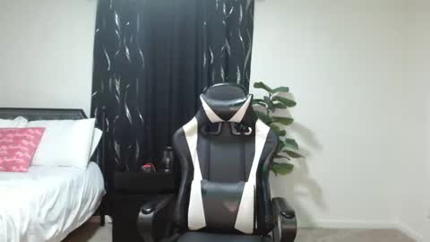 Krystal Blake online show from April 2026 05:30:01 PM