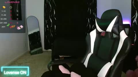 Krystal Blake online show from May 2026 11:45:02 PM