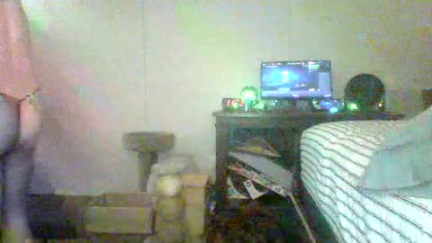 Snapshot of krystalizedkitsune chatting on June 2026 04:33:01 AM krystalizedkitsune online show from June 2026 04:33:01 AM