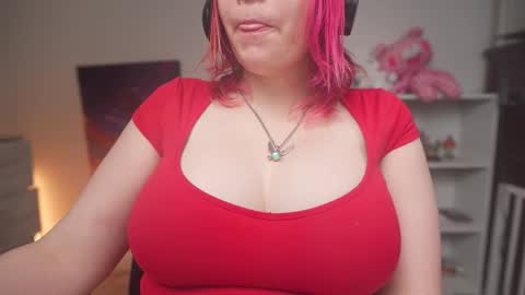 Snapshot of krystalsyxx chatting on December 2025 08:25:02 PM Krystal Syx online show from December 2025 08:25:02 PM