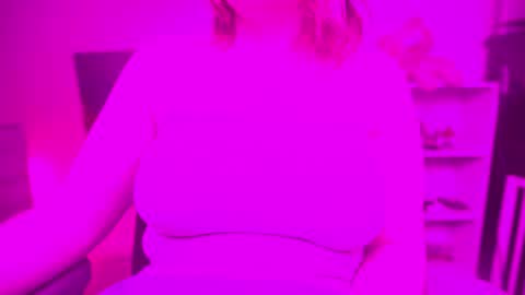 Snapshot of krystalsyxx chatting on December 2025 06:27:01 PM Krystal Syx online show from December 2025 06:27:01 PM