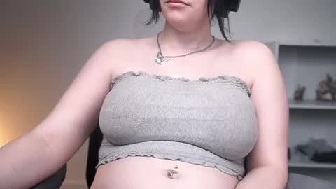 Snapshot of krystalsyxx chatting on February 2026 10:36:02 PM Krystal Syx online show from February 2026 10:36:02 PM