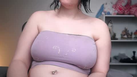 Snapshot of krystalsyxx chatting on February 2026 07:14:02 PM Krystal Syx online show from February 2026 07:14:02 PM