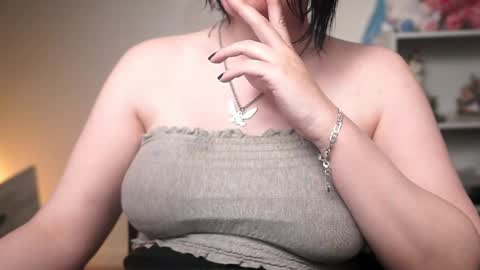 Snapshot of krystalsyxx chatting on March 2026 07:53:01 PM Krystal Syx online show from March 2026 07:53:01 PM