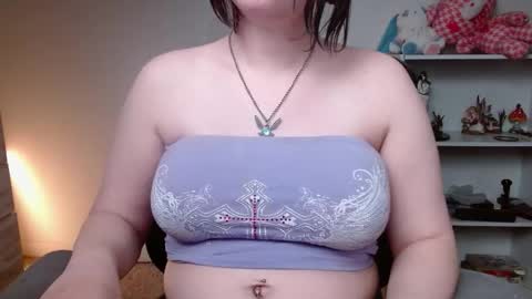 Snapshot of krystalsyxx chatting on March 2026 03:34:01 PM Krystal Syx online show from March 2026 03:34:01 PM