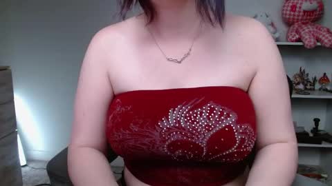 Krystal Syx online show from May 2026 06:02:01 PM