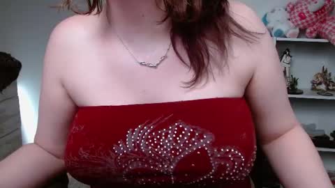 Krystal Syx online show from June 2026 12:32:02 AM