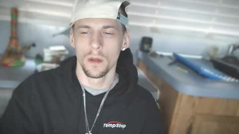 Snapshot of krytiar1992 chatting on February 2026 02:05:01 PM krytiar1992 online show from February 2026 02:05:01 PM