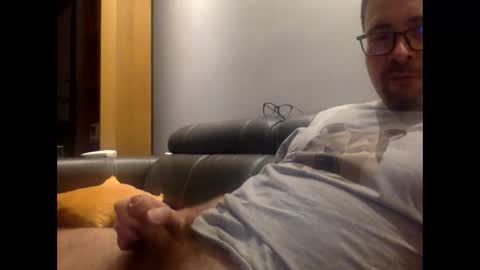 krzysztof1977 online show from December 2024 09:42:02 PM