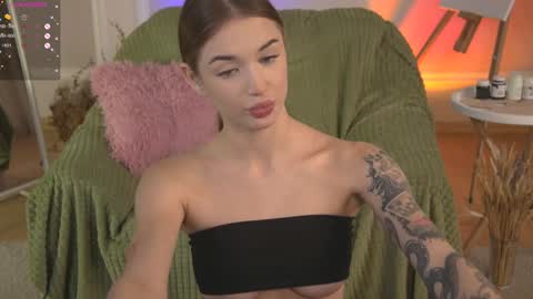 Snapshot of kseha_cute chatting on January 2025 02:47:01 AM Ksesha online show from January 2025 02:47:01 AM