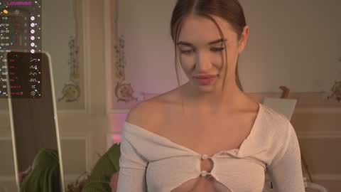 Snapshot of kseha_cute chatting on January 2025 12:49:02 PM Ksesha online show from January 2025 12:49:02 PM