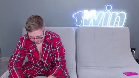 Snapshot of ksenyahot chatting on January 2025 10:54:01 AM WebcamWhore online show from January 2025 10:54:01 AM