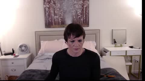 Cait online show from November 2025 01:08:01 AM