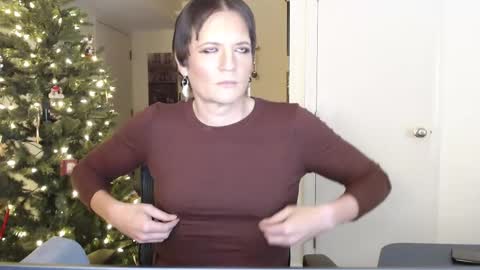 Cait online show from November 2025 03:07:01 AM