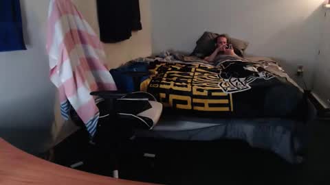 Kuggy online show from November 2025 12:19:01 AM