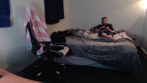 Kuggy online show from April 2026 10:45:02 PM