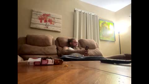 Snapshot of kuntryg83 chatting on March 2026 01:44:01 AM kuntryg83 online show from March 2026 01:44:01 AM