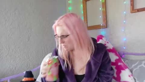 Samantha online show from April 2026 08:37:01 PM