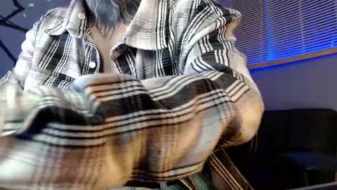 kuregari_xs online show from October 2025 05:05:02 AM