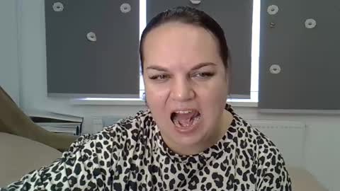 kurkuma_ online show from March 2026 01:37:02 PM