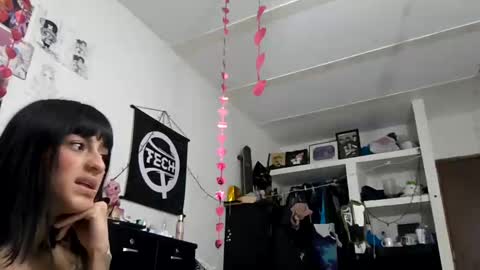 Snapshot of kuromi_less chatting on January 2025 03:11:01 AM Kuromi Less online show from January 2025 03:11:01 AM