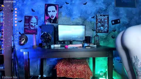 Snapshot of kuromiracer chatting on January 2025 12:14:02 AM Erika online show from January 2025 12:14:02 AM