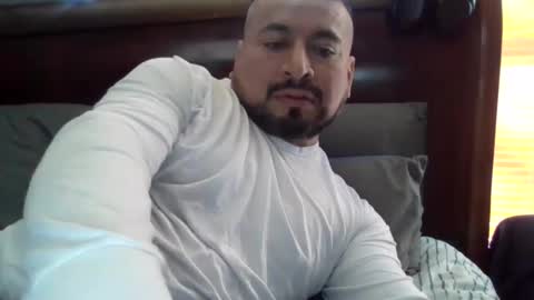 kush40 online show from December 2024 08:42:01 PM