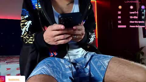 kuzzcoo online show from October 2025 03:29:02 AM