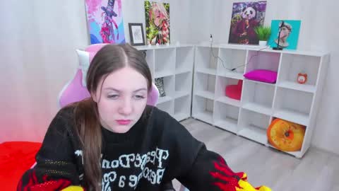 Kvetachka Thu-Sun 0900am-1500pmGTM2 online show from December 2024 01:00:02 AM