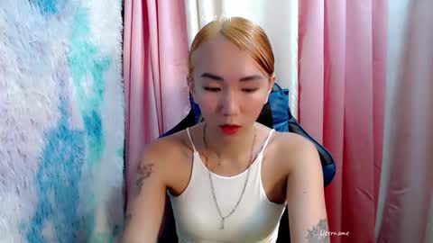 kweenie1026 online show from May 2026 01:11:02 AM