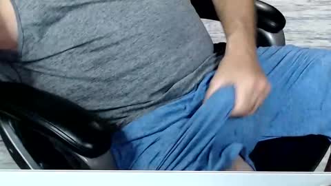 kwib34 online show from October 2025 10:02:02 AM