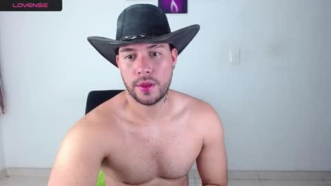 Snapshot of kyle_wilson_ chatting on March 2026 10:47:02 PM Kyle Wilson Follow me online show from March 2026 10:47:02 PM