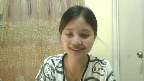 Snapshot of kylie1177 chatting on October 2025 01:24:02 PM its me KYLIE online show from October 2025 01:24:02 PM