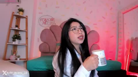 Kylie online show from April 2026 05:30:01 PM