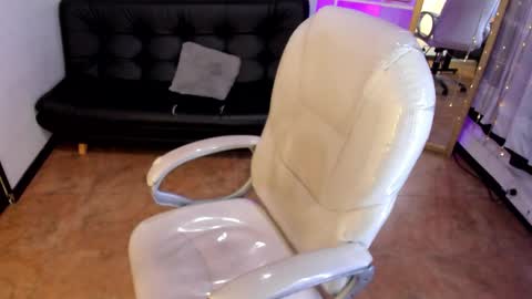 Snapshot of kylie_fire chatting on September 2025 02:31:01 PM kylie online show from September 2025 02:31:01 PM