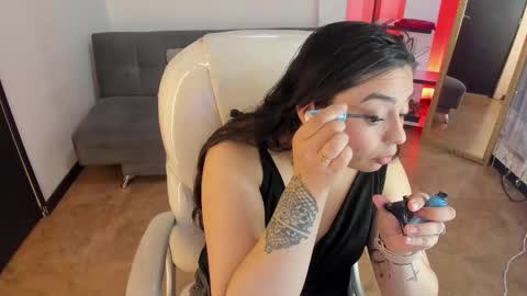 kylie online show from December 2025 01:42:01 PM