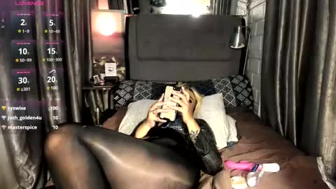 Snapshot of kylie_iyutera chatting on January 2025 08:33:01 AM kylie online show from January 2025 08:33:01 AM