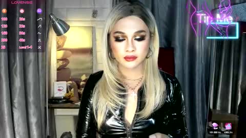 Snapshot of kylie_iyutera chatting on March 2025 01:49:01 PM kylie online show from March 2025 01:49:01 PM