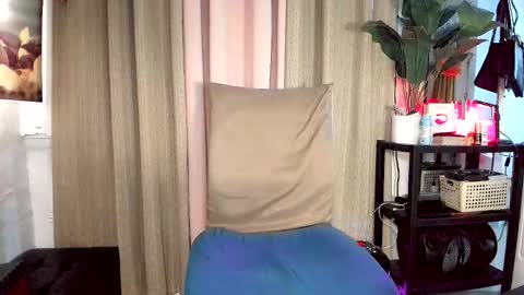 Snapshot of kylie_iyutera chatting on November 2025 07:07:01 AM kylie online show from November 2025 07:07:01 AM