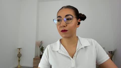 Snapshot of kylie_kathy chatting on September 2025 06:11:02 PM Kylie online show from September 2025 06:11:02 PM