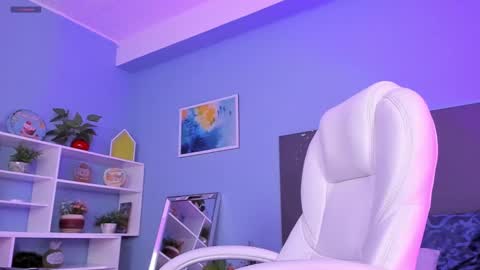 Kylie Reyes  online show from December 2024 01:53:02 AM