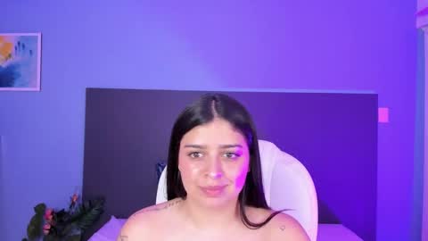 Kylie Reyes  online show from January 2025 01:05:02 AM