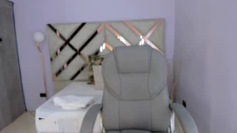 Kylie Reyes  online show from December 2025 07:22:01 PM