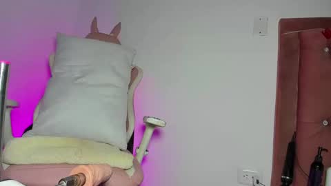 Snapshot of kylie_sttel chatting on February 2025 02:40:02 AM kylie Sttel online show from February 2025 02:40:02 AM