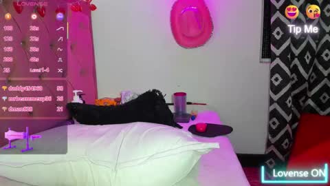 Snapshot of kylie_sttel chatting on March 2025 03:34:02 AM kylie Sttel online show from March 2025 03:34:02 AM