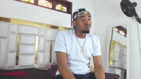 Kaylie And Jhony online show from February 2025 06:55:01 PM