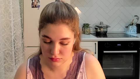 Snapshot of kylieblond chatting on December 2024 08:39:01 PM Din online show from December 2024 08:39:01 PM